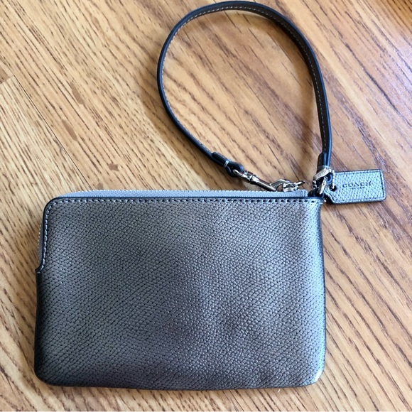 Coach Turnlock Bow Wristlet - Picture 2 of 5